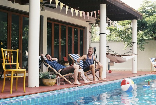 Profitez pleinement de votre abri piscine bas avec ce guide