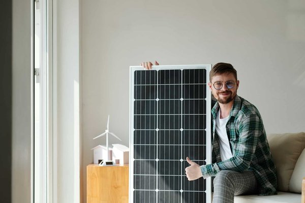 Panneau photovoltaïque en kit : de quoi il est composé ?